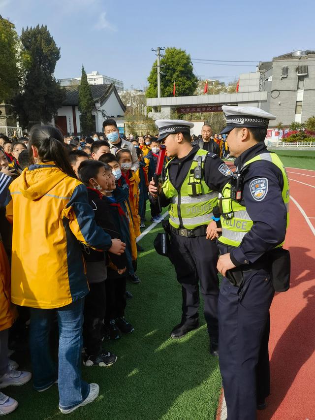 【全國中小學(xué)生安全教育日】漢中交警一大隊(duì)開講啦！插圖5