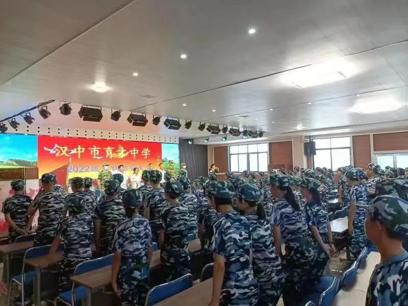 熱！熱！熱！育才中學(xué)招生又升溫了