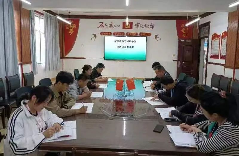 熱！熱！熱！育才中學(xué)招生又升溫了