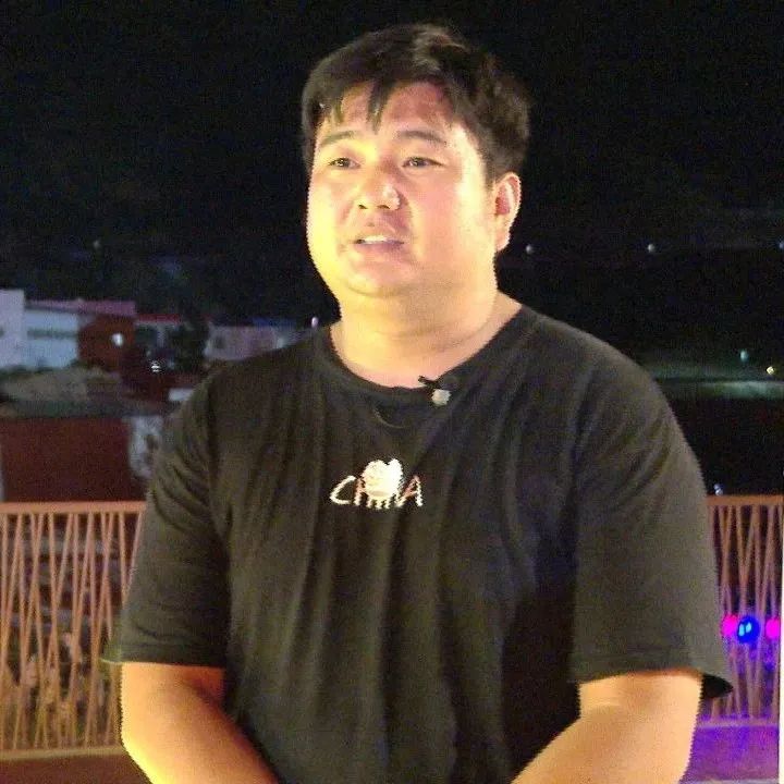 陜西省秋季“村晚”示范展示暨佛坪縣2024年中國農(nóng)民豐收節(jié)活動(dòng)在大河壩鎮(zhèn)成功舉辦
