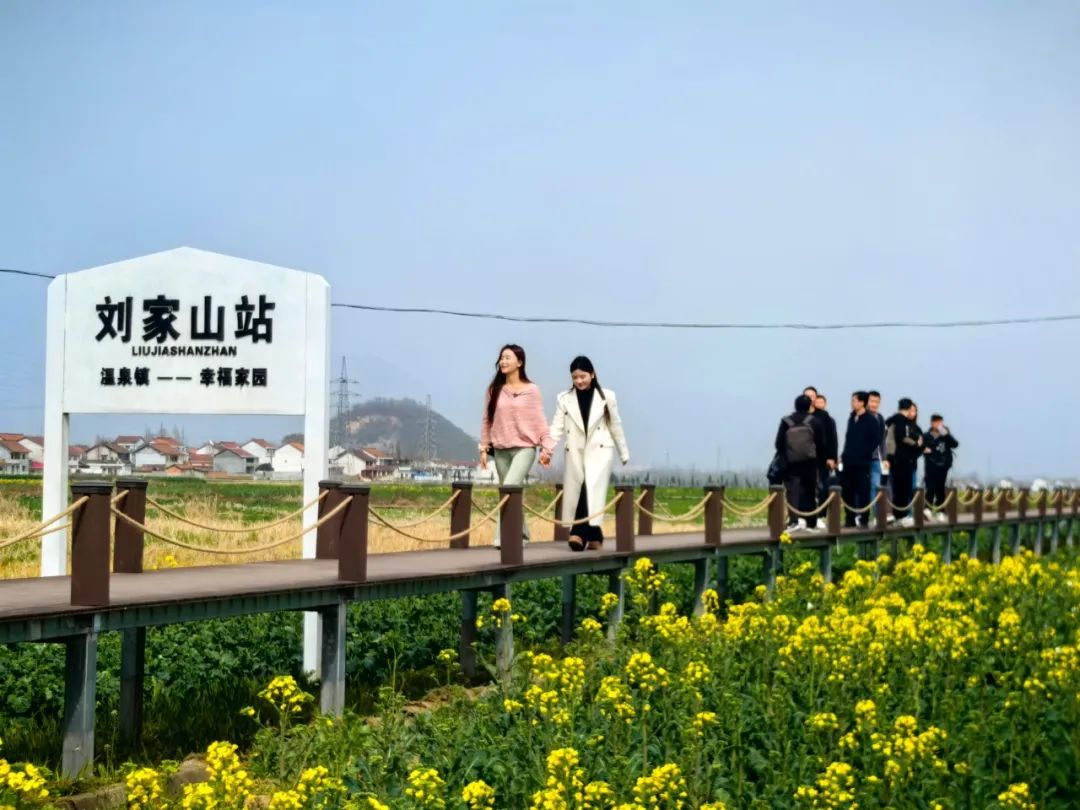 漢中開展多項(xiàng)網(wǎng)絡(luò)主題宣傳活動(dòng) 漢中開展多項(xiàng)網(wǎng)絡(luò)主題宣傳活動(dòng)