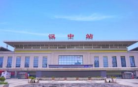 平均8分鐘一趟！ 西安至漢中之間高鐵實(shí)現(xiàn)“公交化”開(kāi)行縮略圖