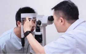 視力追逐戰(zhàn)！“生死時速” 開展FCB手術，為18歲網脫少年“搶”回視力！縮略圖